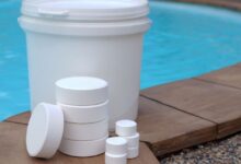 چالش ها و مشکلات استفاده از کلر در استخر شنا چیست؟