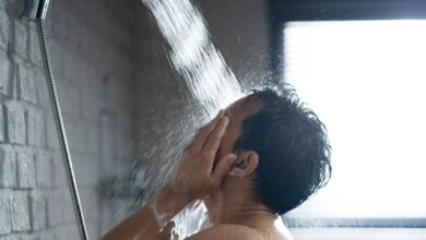 فواید و اهمیت دوش گرفتن قبل از شنا در استخر